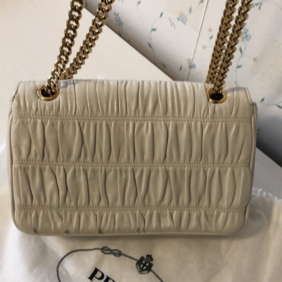 Prada Pattina crossbody bag - Picture 4 of 16